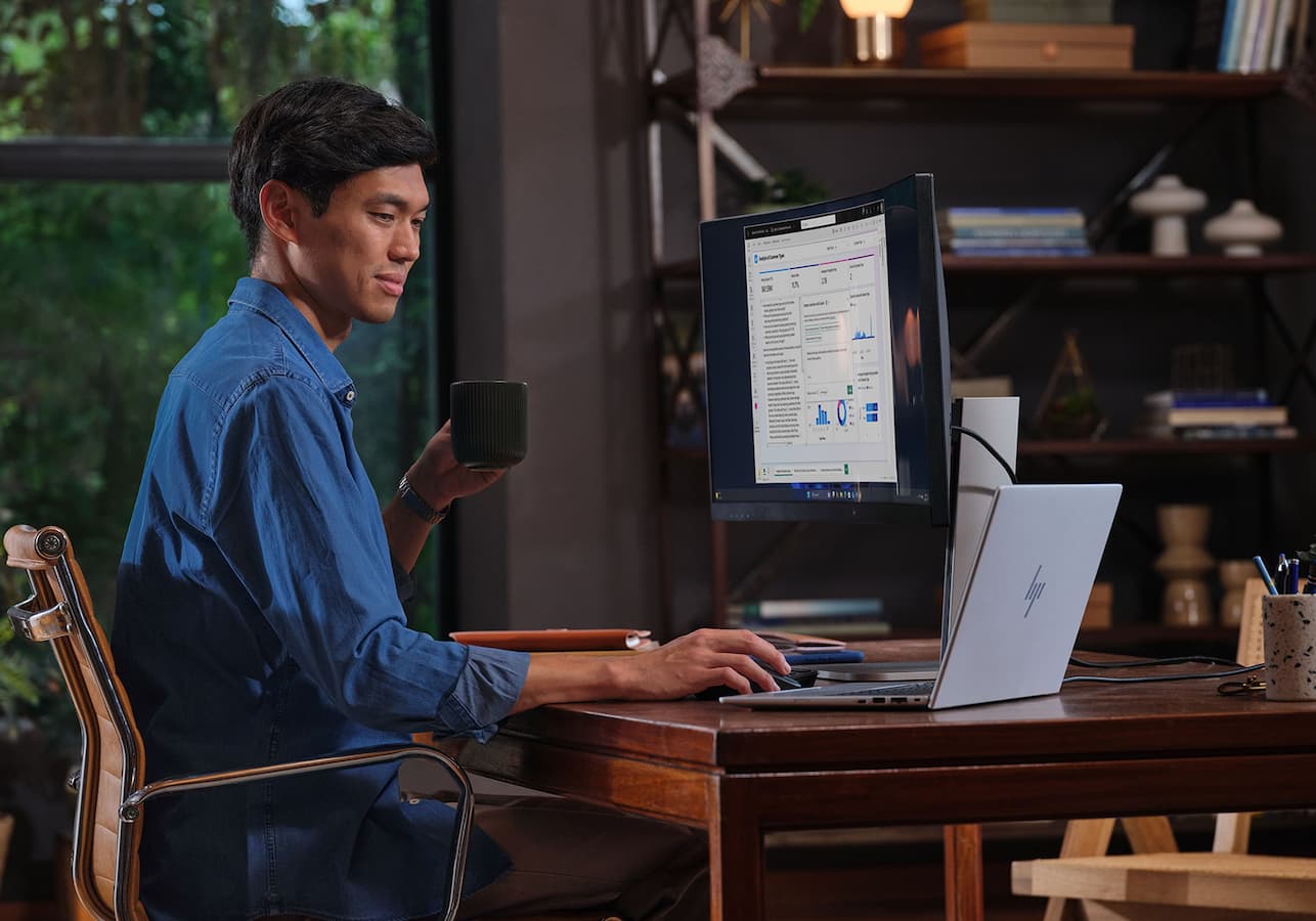 HP Elitebook 8 G1i Windows 11
