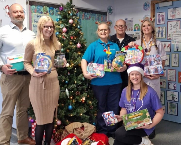 Mid-Essex NHS charity Christmas holiday drive